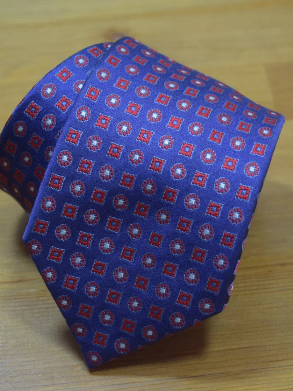 $550 BRIONI Navy Blue Red Aqua Geometric Medallion Handmade Italy Silk Neck Tie